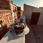 Bak Bak *